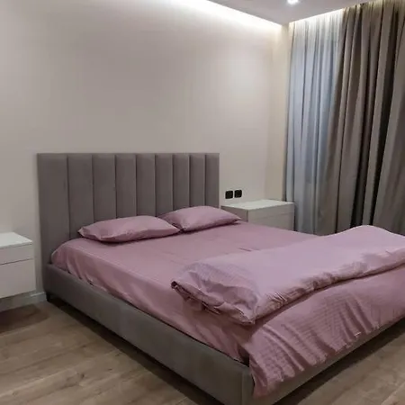 Hublife In Center Apartment Tirana