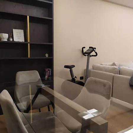Hublife In Center *